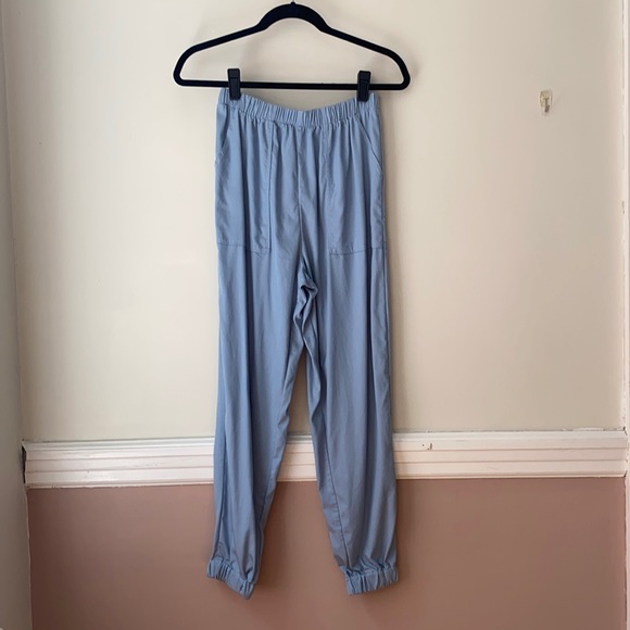 Camden Pant in Sky Blue - Picture 3 of 5
